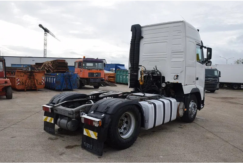 Volvo FH 12.420 - Tahač: obrázek 4 Volvo FH 12.420 - Tahač: obrázek 4