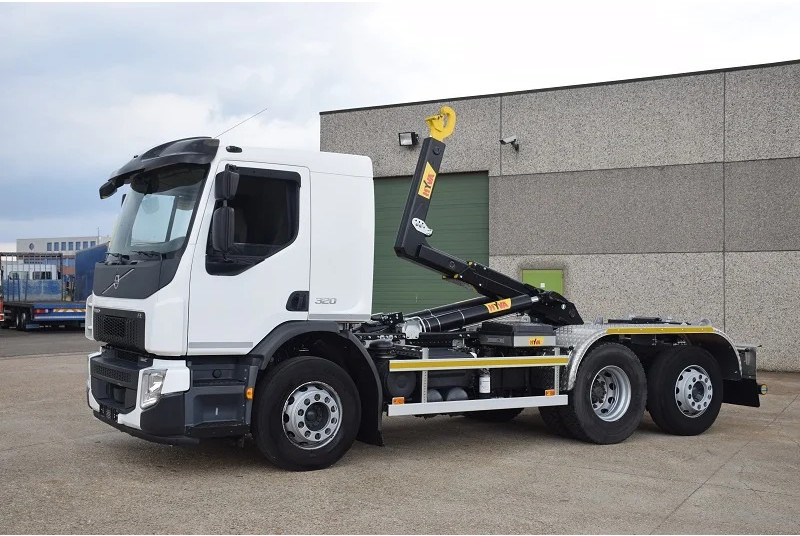 Volvo FE 320 - Hákový nosič kontejnerů: obrázek 3 Volvo FE 320 - Hákový nosič kontejnerů: obrázek 3