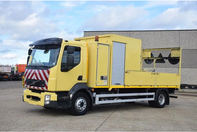 Volvo FL 250 - Nákladní automobil valníkový/ Plošinový: obrázek 3 Volvo FL 250 - Nákladní automobil valníkový/ Plošinový: obrázek 3