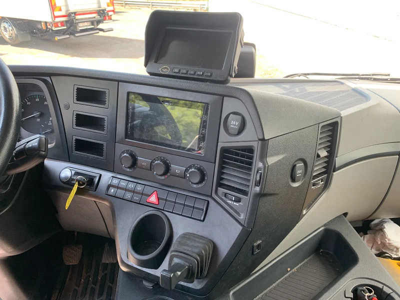 Mercedes-Benz Antos 1827 *Koelwagen*Achteruitrijcamera*Airconditioning*Elektrische Spiegels* - Skříňový nákladní auto: obrázek 4 Mercedes-Benz Antos 1827 *Koelwagen*Achteruitrijcamera*Airconditioning*Elektrische Spiegels* - Skříňový nákladní auto: obrázek 4