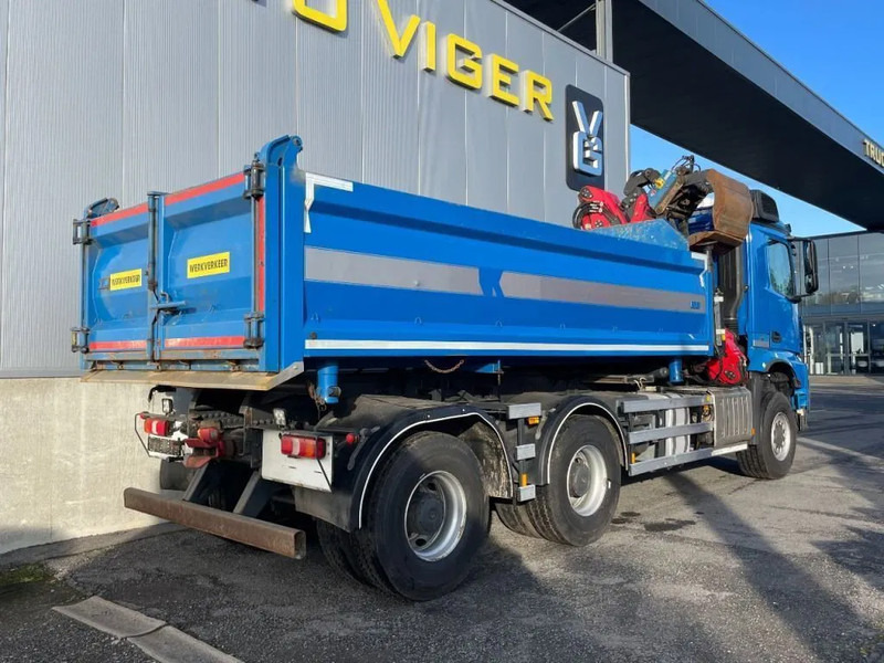 Mercedes-Benz Arocs 3342 *6x6*meegestuurd as*2zijdige kipper*Airco*Bluetooth - Sklápěč, Auto s hydraulickou rukou: obrázek 2 Mercedes-Benz Arocs 3342 *6x6*meegestuurd as*2zijdige kipper*Airco*Bluetooth - Sklápěč, Auto s hydraulickou rukou: obrázek 2