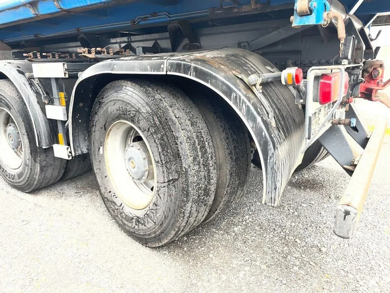 Mercedes-Benz Arocs 3342 *6x6*meegestuurd as*2zijdige kipper*Airco*Bluetooth - Sklápěč, Auto s hydraulickou rukou: obrázek 5 Mercedes-Benz Arocs 3342 *6x6*meegestuurd as*2zijdige kipper*Airco*Bluetooth - Sklápěč, Auto s hydraulickou rukou: obrázek 5