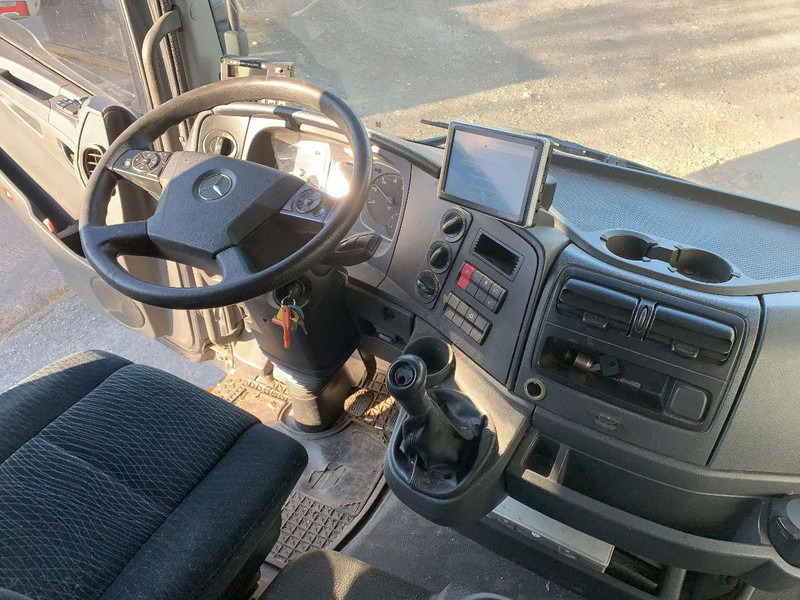 Mercedes-Benz Atego 1018 KOELING*Cruise control*Airconditioning*Geveerde bestuurdersstoel* - Skříňový nákladní auto: obrázek 3 Mercedes-Benz Atego 1018 KOELING*Cruise control*Airconditioning*Geveerde bestuurdersstoel* - Skříňový nákladní auto: obrázek 3