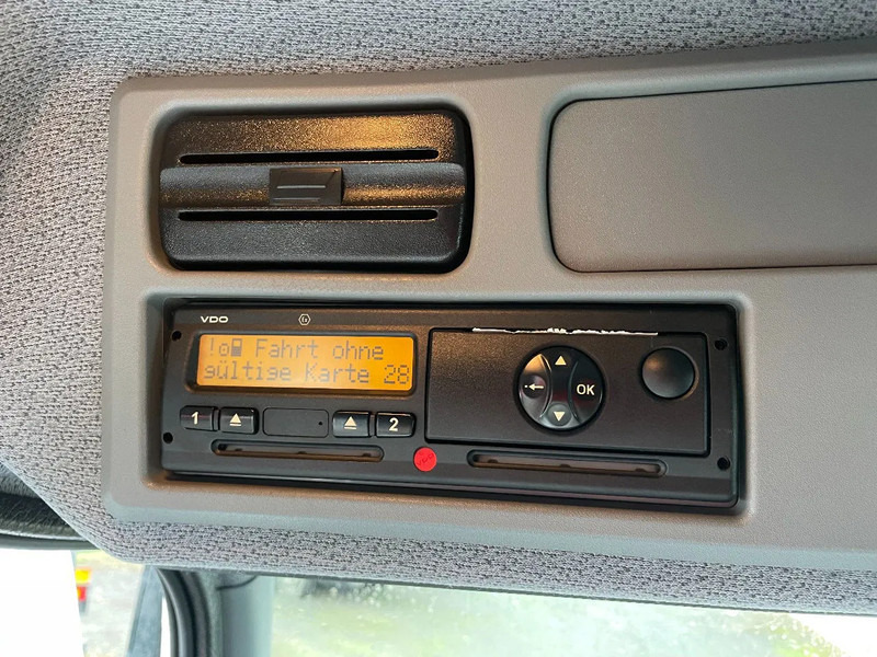 Mercedes-Benz Atego 1221 *Cruise control*Bluetooth*Elektrisch verstelbare en verwarmde spiegels - Chladírenský nákladní automobil: obrázek 5 Mercedes-Benz Atego 1221 *Cruise control*Bluetooth*Elektrisch verstelbare en verwarmde spiegels - Chladírenský nákladní automobil: obrázek 5