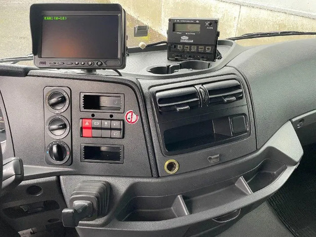 Mercedes-Benz Atego 1221 *Cruise control*Bluetooth*Elektrisch verstelbare en verwarmde spiegels - Chladírenský nákladní automobil: obrázek 4 Mercedes-Benz Atego 1221 *Cruise control*Bluetooth*Elektrisch verstelbare en verwarmde spiegels - Chladírenský nákladní automobil: obrázek 4