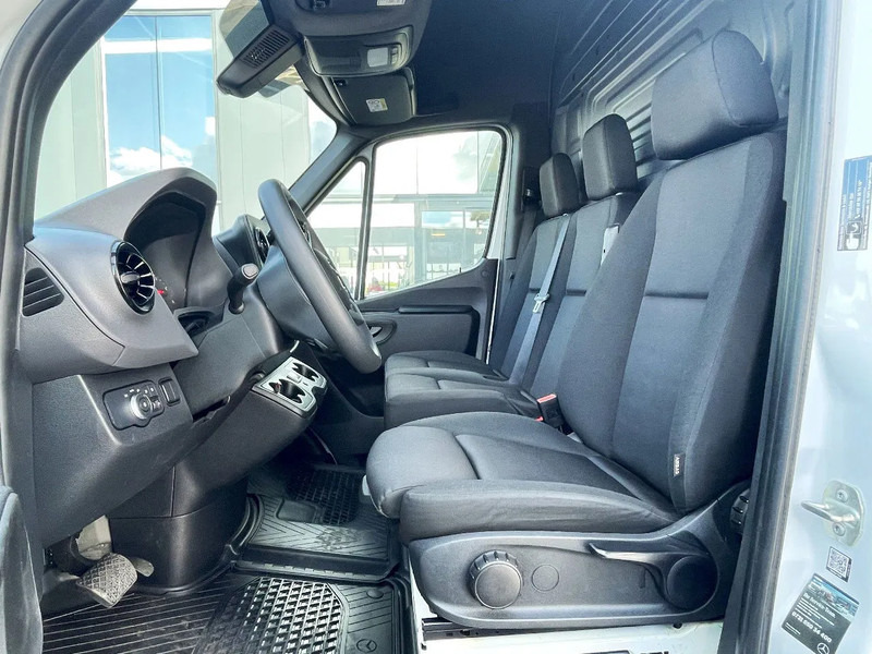 Mercedes-Benz Sprinter 315 L3H2*NEW Carrier xarios 350 -18°C*achteruitrijcamera*navigatie*zetelverwarming*360° camera* - Chladící dodávka: obrázek 5 Mercedes-Benz Sprinter 315 L3H2*NEW Carrier xarios 350 -18°C*achteruitrijcamera*navigatie*zetelverwarming*360° camera* - Chladící dodávka: obrázek 5