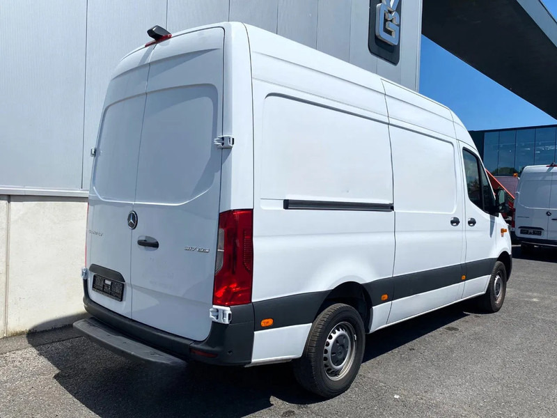 Mercedes-Benz Sprinter 317 CDI*L2H2*360°CAMERA*TEMPOMAT*NAVIGATIE*STOELVERWARMING* - Furgon: obrázek 2 Mercedes-Benz Sprinter 317 CDI*L2H2*360°CAMERA*TEMPOMAT*NAVIGATIE*STOELVERWARMING* - Furgon: obrázek 2