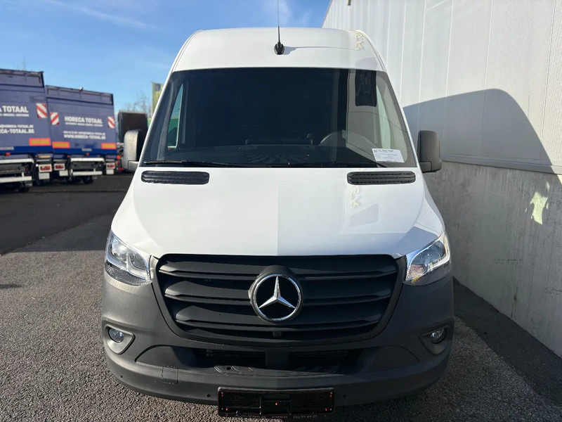 Mercedes-Benz Sprinter 317 L2H2*360°Camera*Airco*Navigatie*Zetelverwarming - Furgon: obrázek 3 Mercedes-Benz Sprinter 317 L2H2*360°Camera*Airco*Navigatie*Zetelverwarming - Furgon: obrázek 3