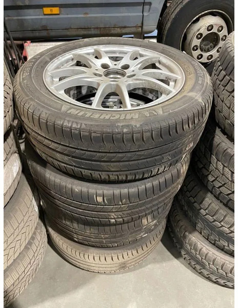 Michelin *205/55 R16 - Pneumatiky a ráfky pro Osobní auto: obrázek 1 Michelin *205/55 R16 - Pneumatiky a ráfky pro Osobní auto: obrázek 1