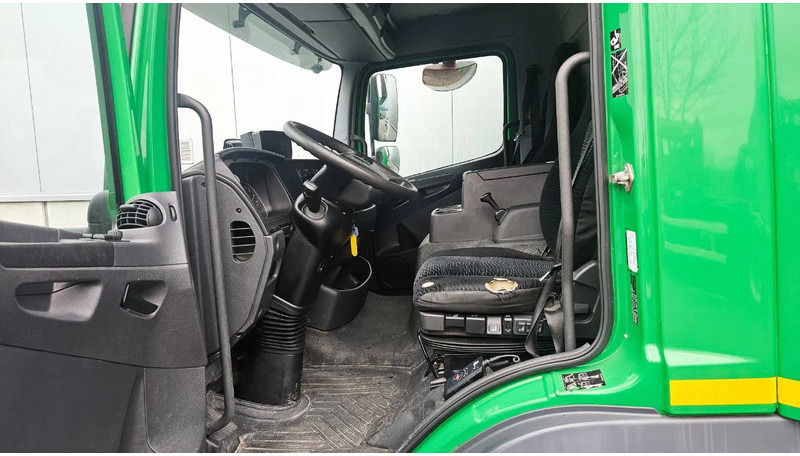 Mercedes-Benz Atego 1018 *L*Achteruitrijcamera*Automaat*Airco*Dhollandia Laadbrug*7149cm - Nákladní auto: obrázek 3 Mercedes-Benz Atego 1018 *L*Achteruitrijcamera*Automaat*Airco*Dhollandia Laadbrug*7149cm - Nákladní auto: obrázek 3