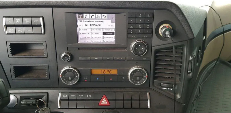 Mercedes-Benz Actros 1842 MLS - Tahač: obrázek 4 Mercedes-Benz Actros 1842 MLS - Tahač: obrázek 4
