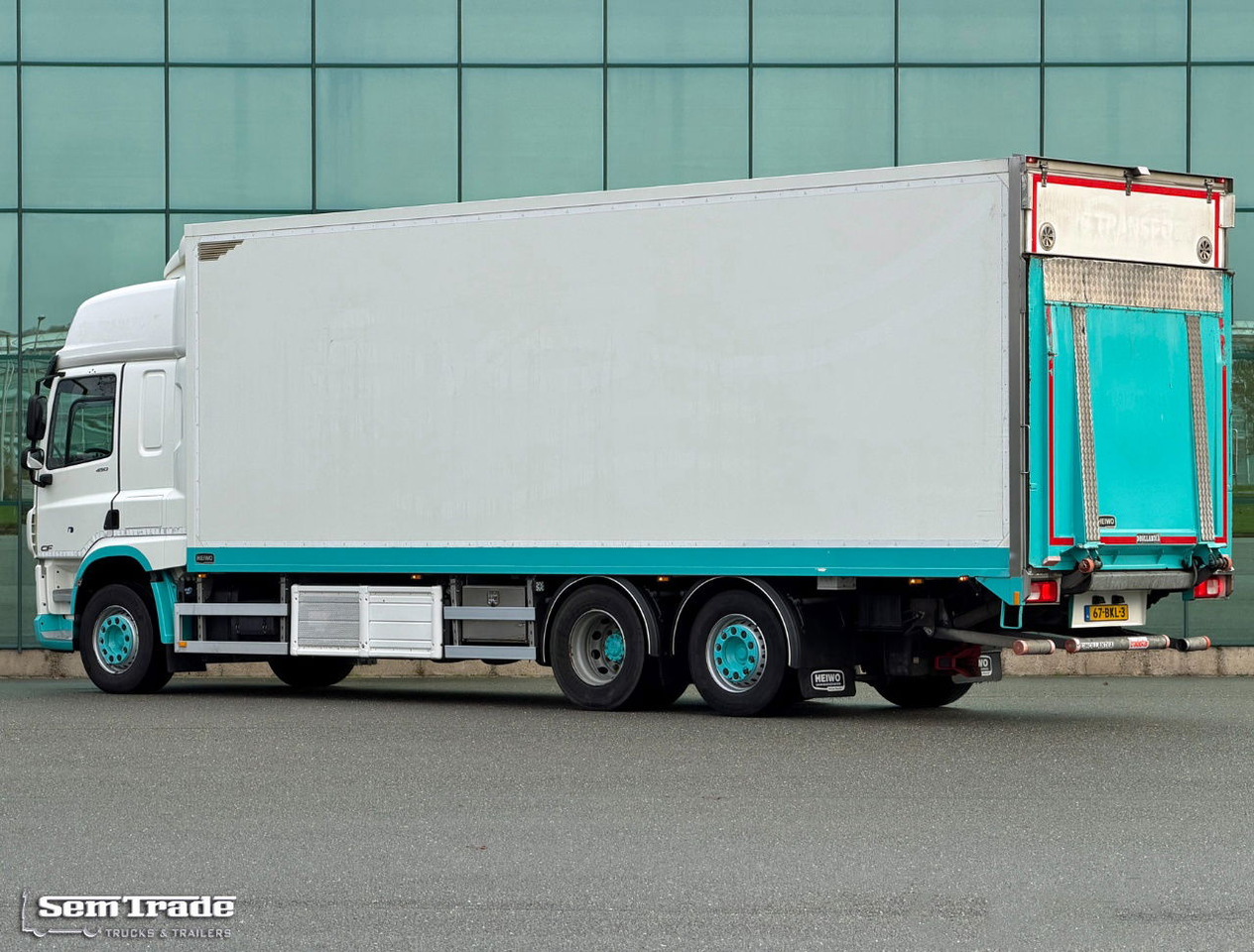 DAF CF 450 SC Heiwo Isolated BOX 875 x 250 x 275 INS. Carrier Cooling 340.000 KM Tail Lift Super Condition NEW APK - TUV - Chladírenský nákladní automobil: obrázek 3 DAF CF 450 SC Heiwo Isolated BOX 875 x 250 x 275 INS. Carrier Cooling 340.000 KM Tail Lift Super Condition NEW APK - TUV - Chladírenský nákladní automobil: obrázek 3