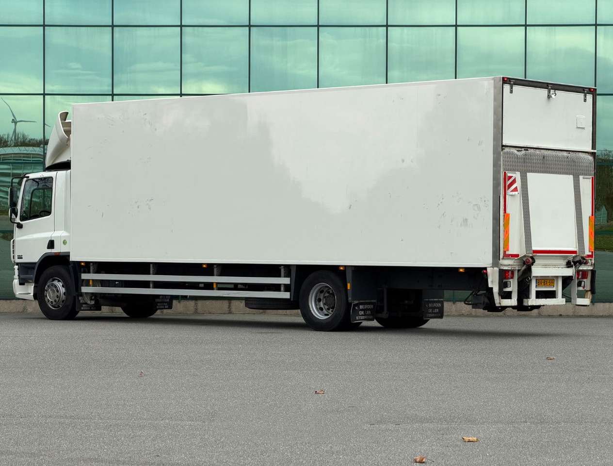 DAF CF 75.250 Euro 3 Manual Gearbox VAN Beurden Isolated BOX Tail Lift Super Condition NL-Truck - Skříňový nákladní auto: obrázek 3 DAF CF 75.250 Euro 3 Manual Gearbox VAN Beurden Isolated BOX Tail Lift Super Condition NL-Truck - Skříňový nákladní auto: obrázek 3