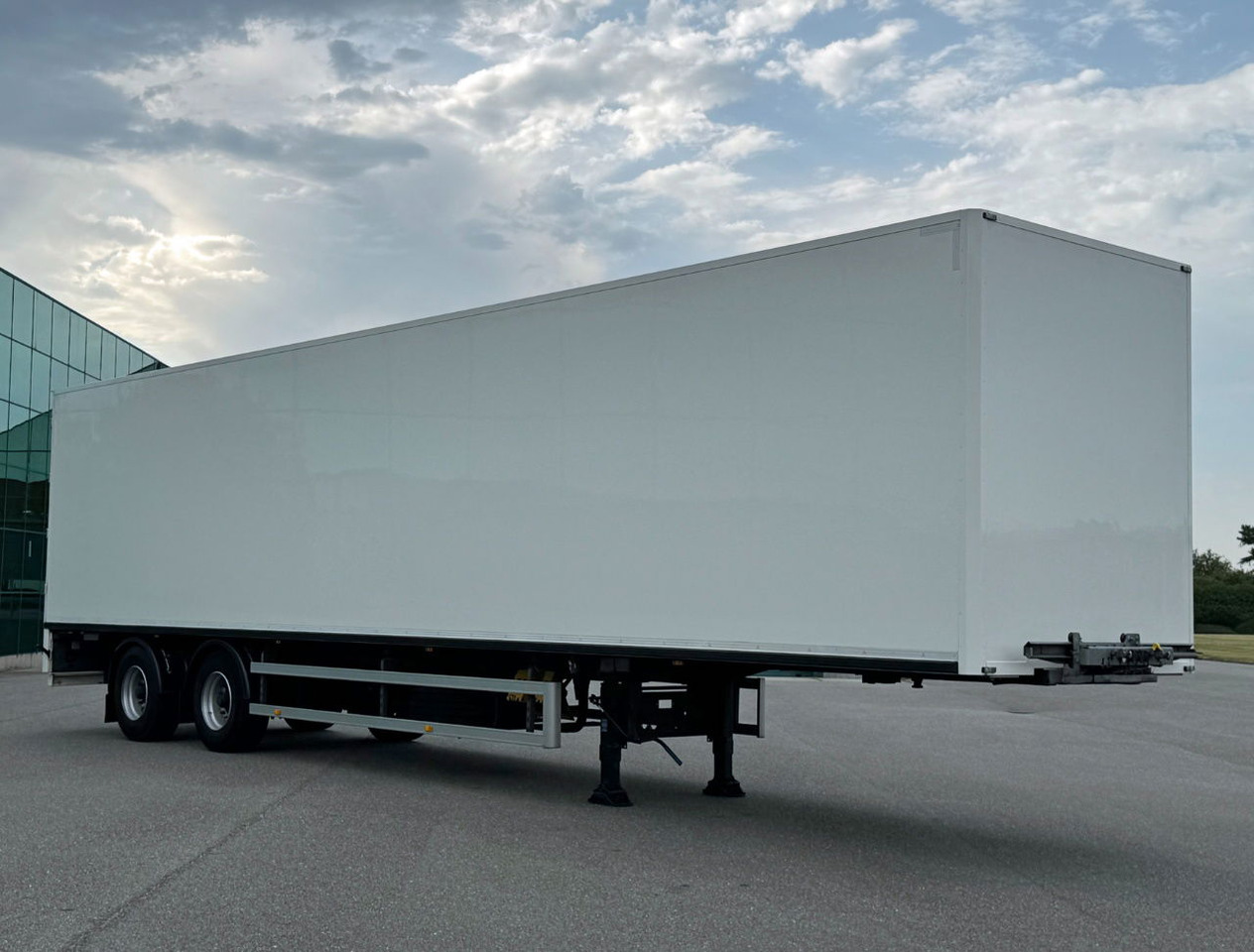 Skříňový návěs FAG 2 AS Burgers BAK Geisoleerd Gegalvaniseerd Chassis ZO Goed ALS Nieuw Direct Leverbaar 1325 x 244 x 267 CM Inwendig: obrázek 7