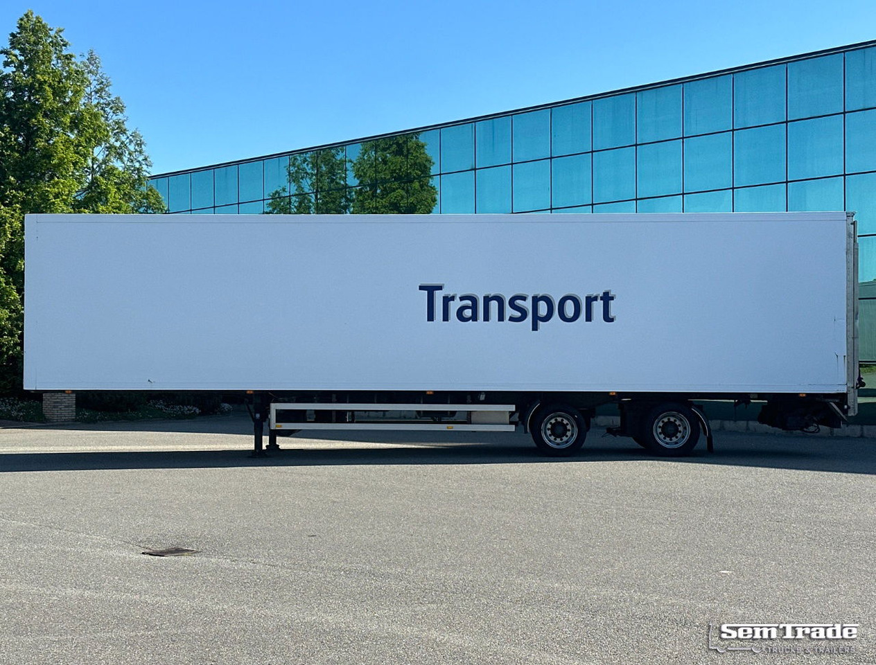 Jumbo 2 Alxe SOR Isolated BOX Tail Lift Steering Axle Holland-Trailer - Skříňový návěs: obrázek 2 Jumbo 2 Alxe SOR Isolated BOX Tail Lift Steering Axle Holland-Trailer - Skříňový návěs: obrázek 2