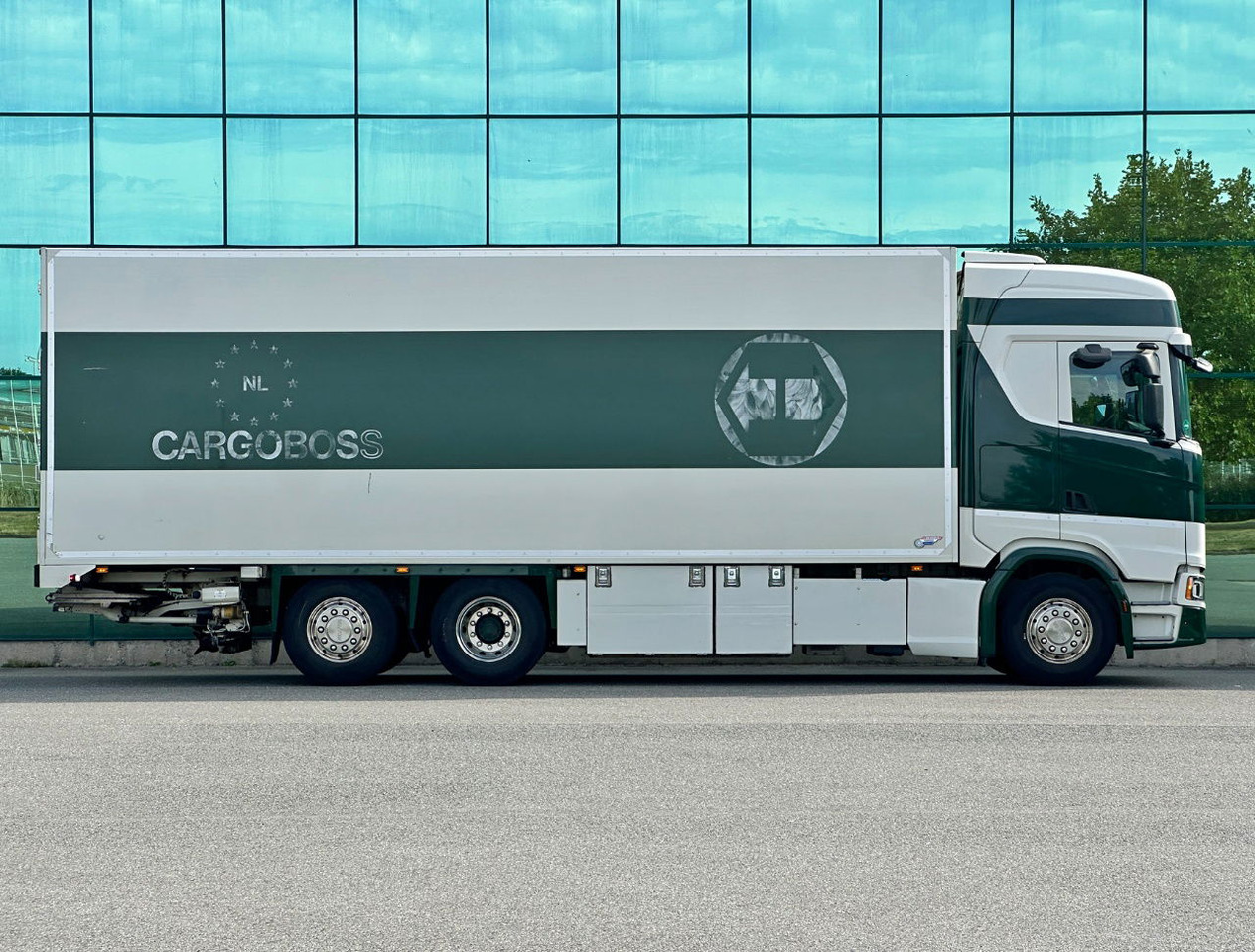 Scania S500 Retarder Full AIR TRS Cooling VAN Beurden BOX Holland-Truck - Chladírenský nákladní automobil: obrázek 5 Scania S500 Retarder Full AIR TRS Cooling VAN Beurden BOX Holland-Truck - Chladírenský nákladní automobil: obrázek 5