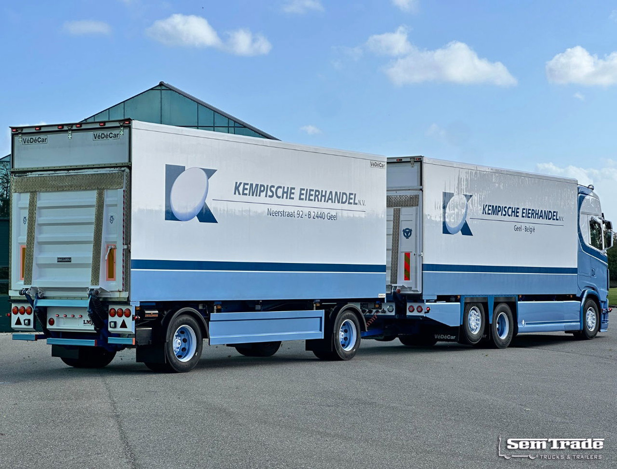 Scania S650 V8 NGS Only 193.000 KM Full Options FullY Isolated Body Special Show Truck / Combi NEW Condition - Chladírenský nákladní automobil: obrázek 5 Scania S650 V8 NGS Only 193.000 KM Full Options FullY Isolated Body Special Show Truck / Combi NEW Condition - Chladírenský nákladní automobil: obrázek 5