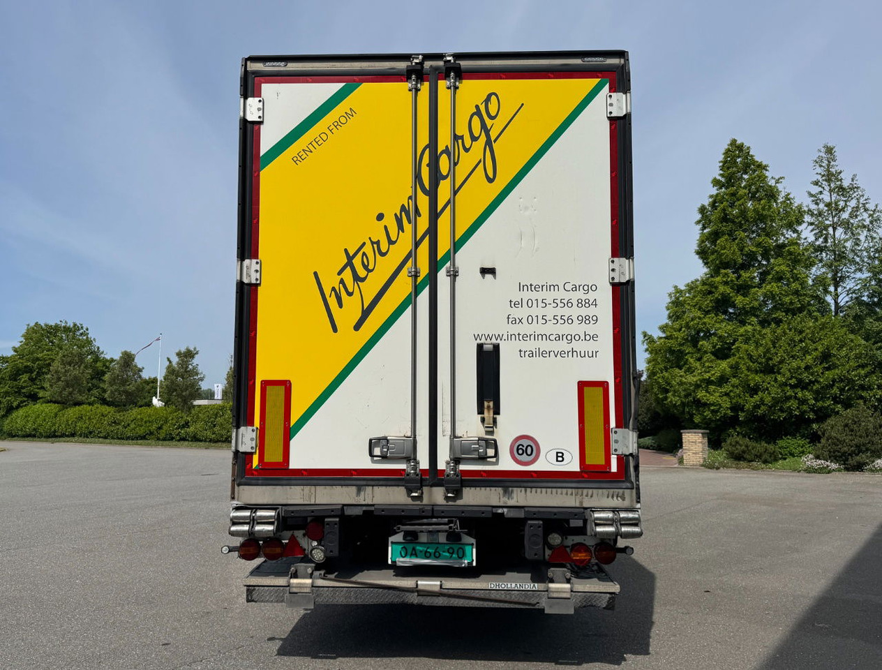 Schmitz Cargobull SCBS3B 275 CM High 250 Wide Tail Lift Carrier Vector 1550 Dopp - Chladírenský návěs: obrázek 4 Schmitz Cargobull SCBS3B 275 CM High 250 Wide Tail Lift Carrier Vector 1550 Dopp - Chladírenský návěs: obrázek 4
