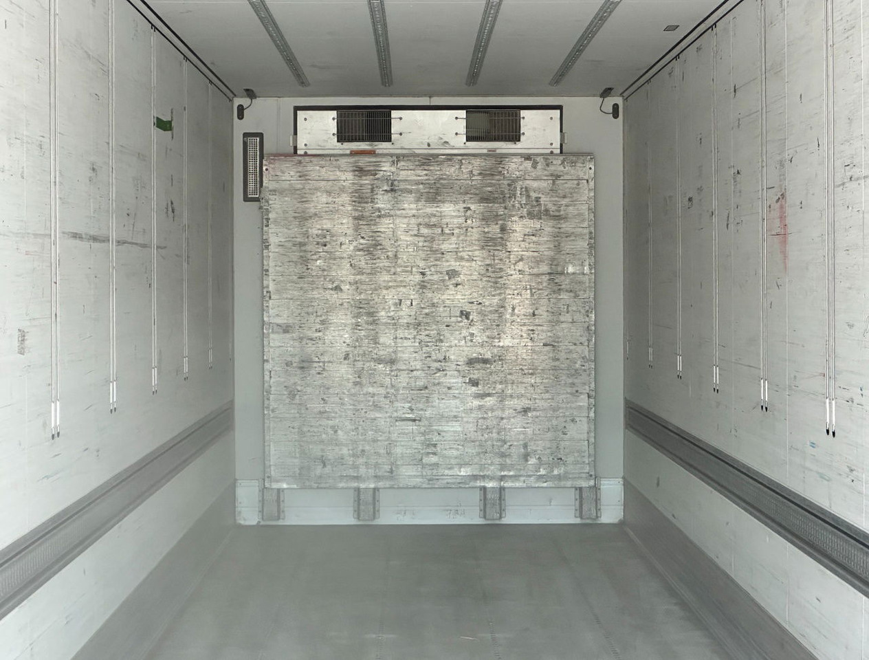 Chladírenský návěs Schmitz Cargobull SCBS3B Carrier Vector 1550 Tail Lift 275 CM High Inside TOP Condition: obrázek 20