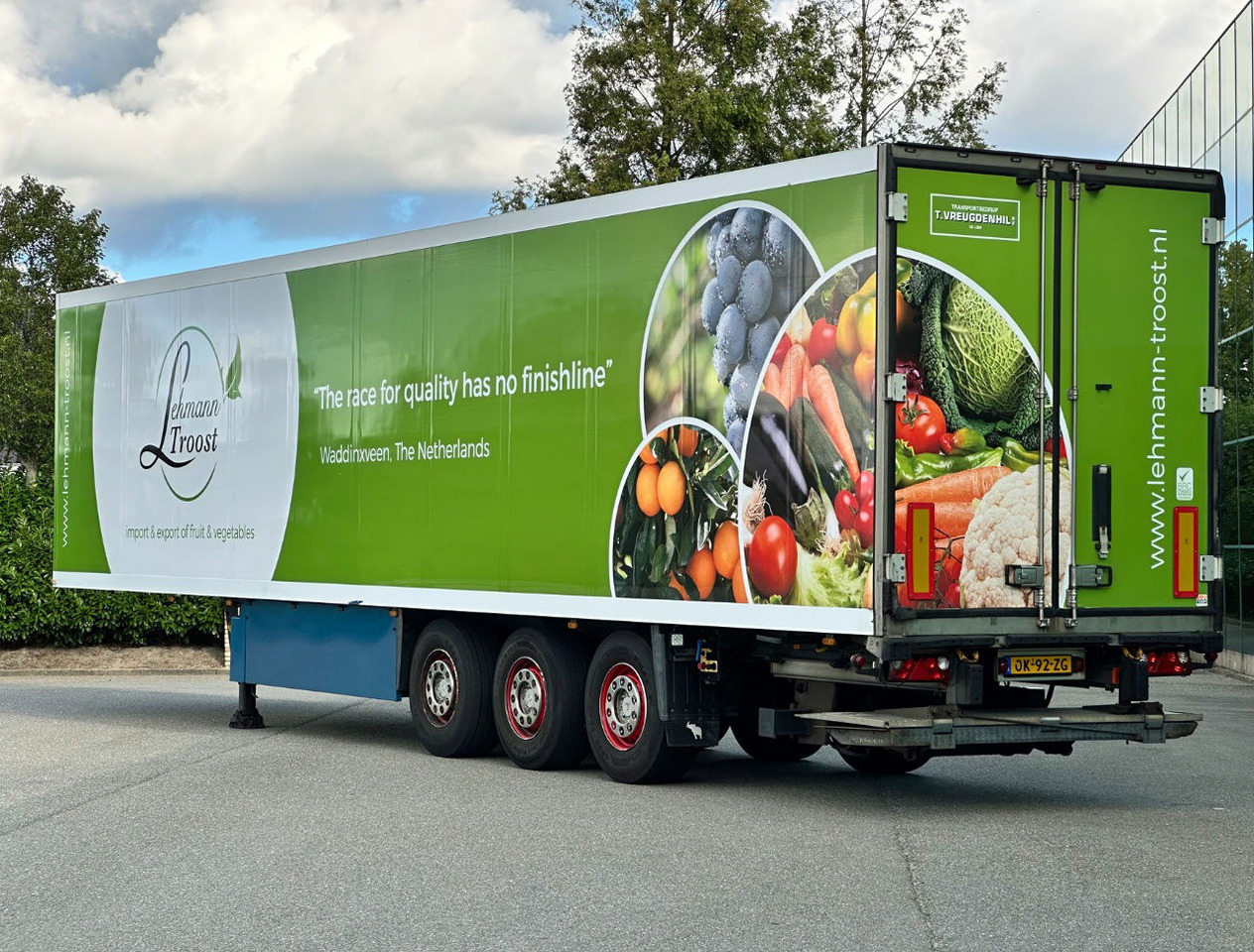 Schmitz Cargobull SKO 24 Thermo King SLX 200 Only 3645 Engine Hours 2X Lift Axle Flowerwide 270 CM High Inside Tail Lift NL-Trailer - Chladírenský návěs: obrázek 3 Schmitz Cargobull SKO 24 Thermo King SLX 200 Only 3645 Engine Hours 2X Lift Axle Flowerwide 270 CM High Inside Tail Lift NL-Trailer - Chladírenský návěs: obrázek 3