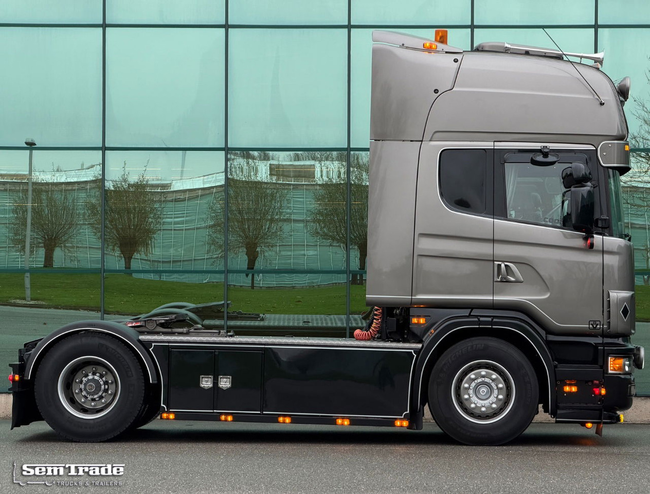 Scania R164-480 V8 King Retarder Manual Gearbox Showtruck Completely Rebuild Unique Condition - Tahač: obrázek 5 Scania R164-480 V8 King Retarder Manual Gearbox Showtruck Completely Rebuild Unique Condition - Tahač: obrázek 5