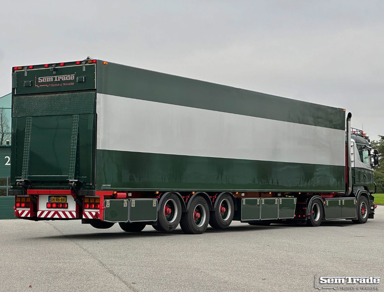 Scania R500 V8 Analogue Tacho 779.000 KM Show Truck Special Interior + Special VAN Beurden Frigo Trailer - Tahač: obrázek 4 Scania R500 V8 Analogue Tacho 779.000 KM Show Truck Special Interior + Special VAN Beurden Frigo Trailer - Tahač: obrázek 4