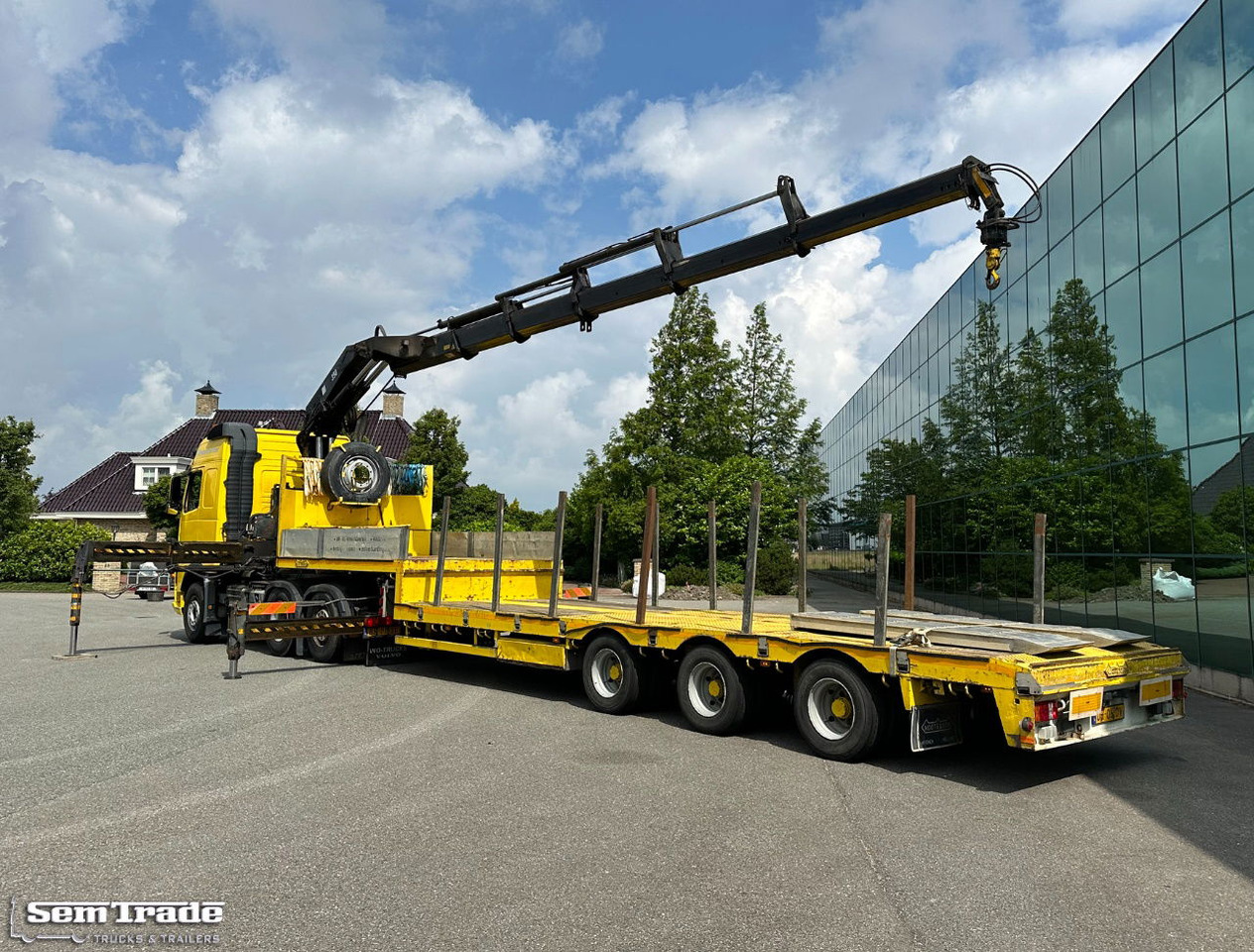 Volvo FH 12.460 Manual Gear 6X2 Euro 3 Only 493.000 KM Hiab 350 - 5 With Nootebo - Tahač: obrázek 3 Volvo FH 12.460 Manual Gear 6X2 Euro 3 Only 493.000 KM Hiab 350 - 5 With Nootebo - Tahač: obrázek 3