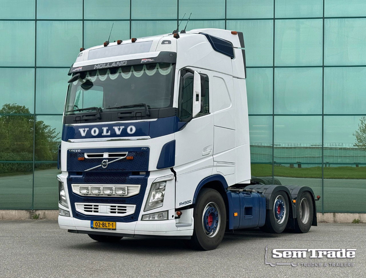 Volvo FH Globetrotter 6X2 701.000 KM Super Condition NL Truck - Tahač: obrázek 1 Volvo FH Globetrotter 6X2 701.000 KM Super Condition NL Truck - Tahač: obrázek 1