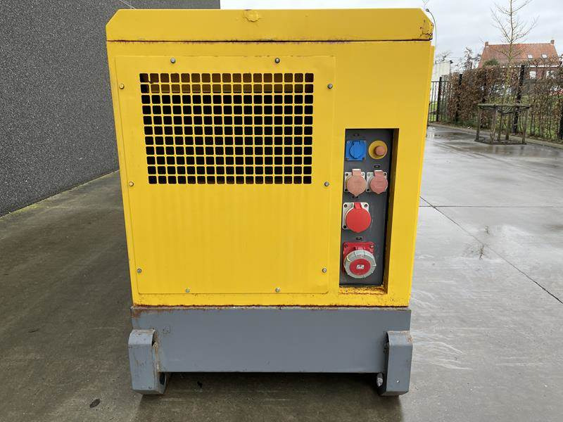 Atlas-Copco QAS 100 - Elektrický generátor: obrázek 4 Atlas-Copco QAS 100 - Elektrický generátor: obrázek 4