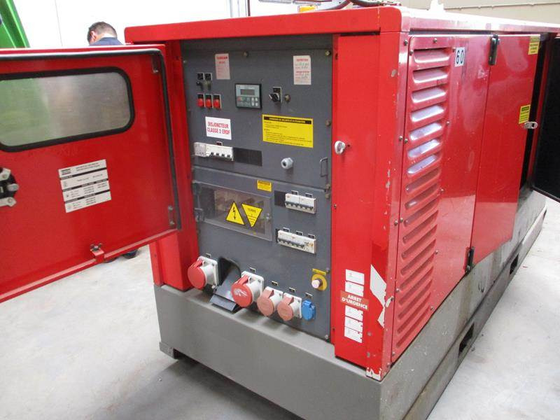 Atlas-Copco QAS 60 - Elektrický generátor: obrázek 2 Atlas-Copco QAS 60 - Elektrický generátor: obrázek 2