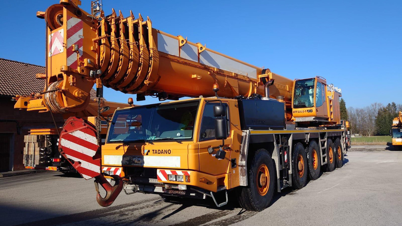 Tadano ATF 220G-5 - Autojeřáb: obrázek 1 Tadano ATF 220G-5 - Autojeřáb: obrázek 1