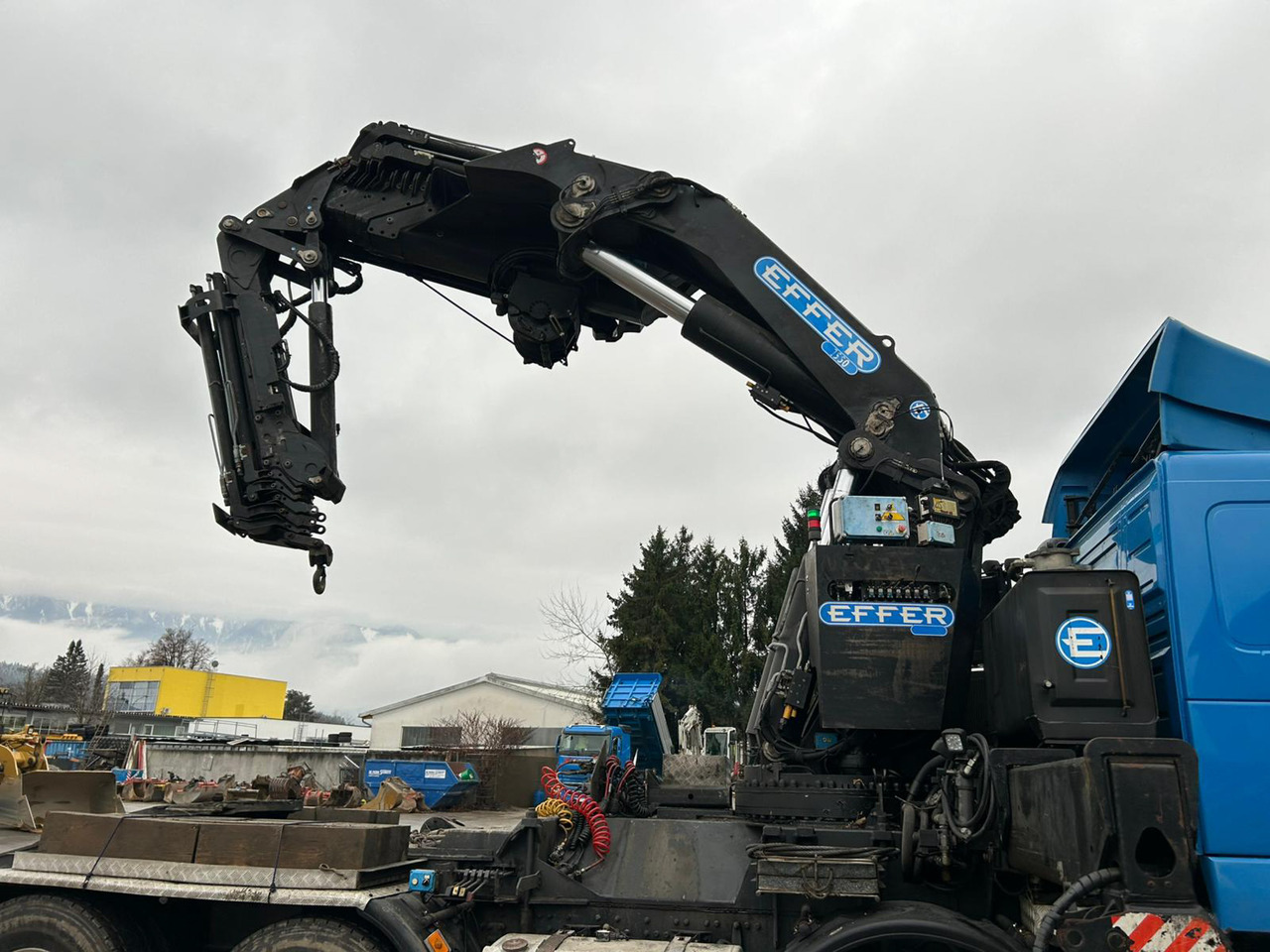 Hydraulická ruka Volvo 520 FH + Effer 1550/8S: obrázek 6