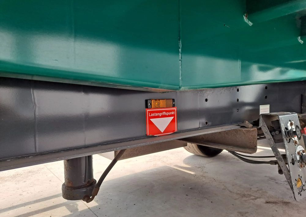 Kempf Wywrot do przewozu zrebek i drzewa przyczepa - Klanicový přívěs: obrázek 1 Kempf Wywrot do przewozu zrebek i drzewa przyczepa - Klanicový přívěs: obrázek 1