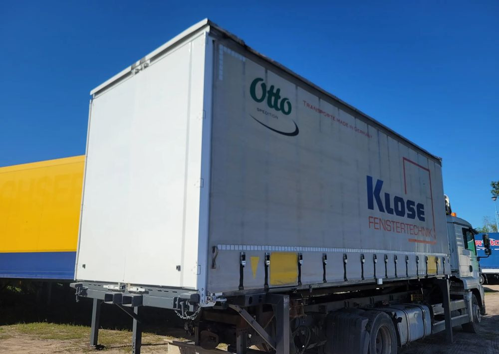 Krone - Plachtová nástavba: obrázek 1 Krone - Plachtová nástavba: obrázek 1