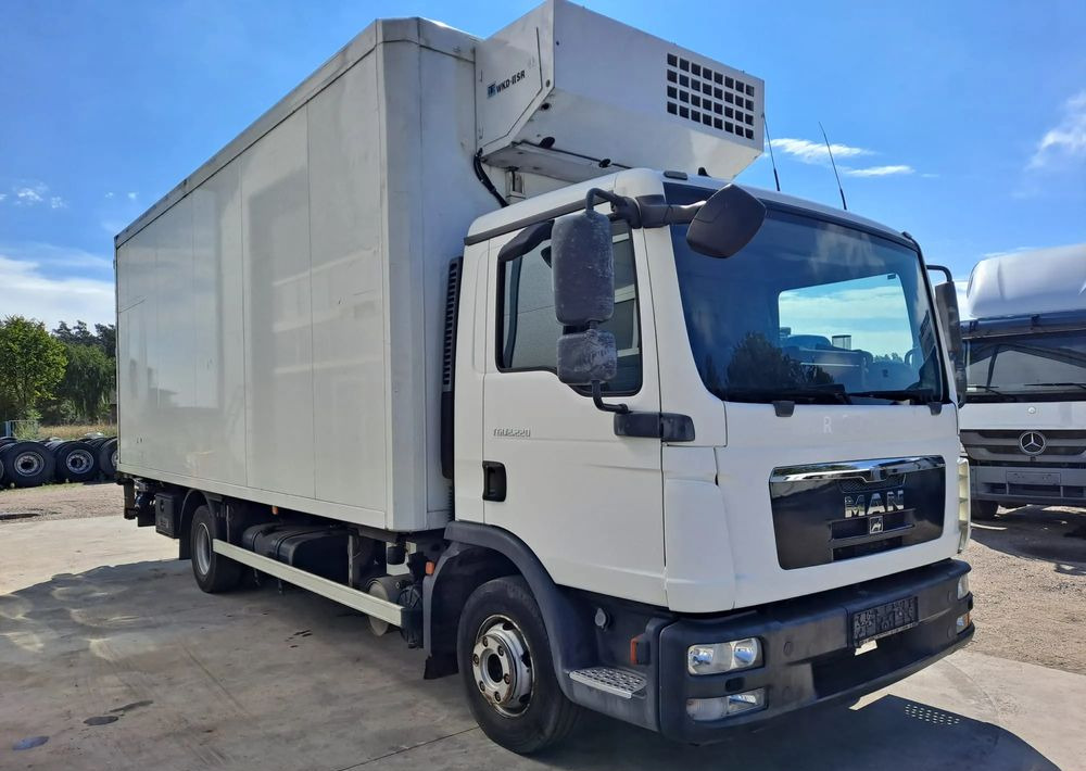 MAN TGL 12.220 Chłodnia agregat WKD-II SR - Chladírenský nákladní automobil: obrázek 3 MAN TGL 12.220 Chłodnia agregat WKD-II SR - Chladírenský nákladní automobil: obrázek 3