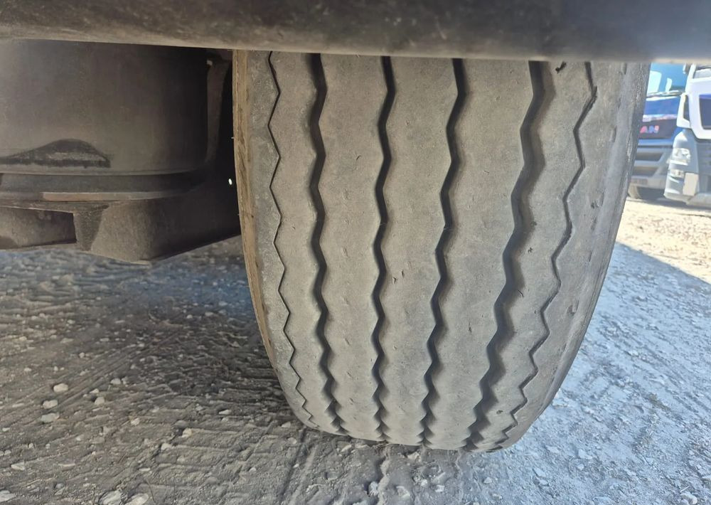 S posuvnou podlahou návěs Stas Naczepa STAS ruchoma podłoga 92m: obrázek 11 S posuvnou podlahou návěs Stas Naczepa STAS ruchoma podłoga 92m: obrázek 11