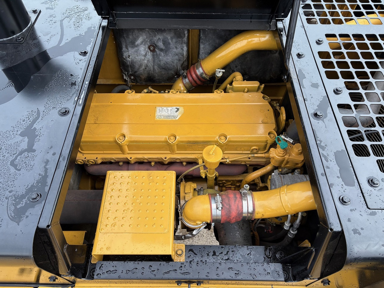 Pásové rýpadlo CATERPILLAR 345DL: obrázek 9 Pásové rýpadlo CATERPILLAR 345DL: obrázek 9