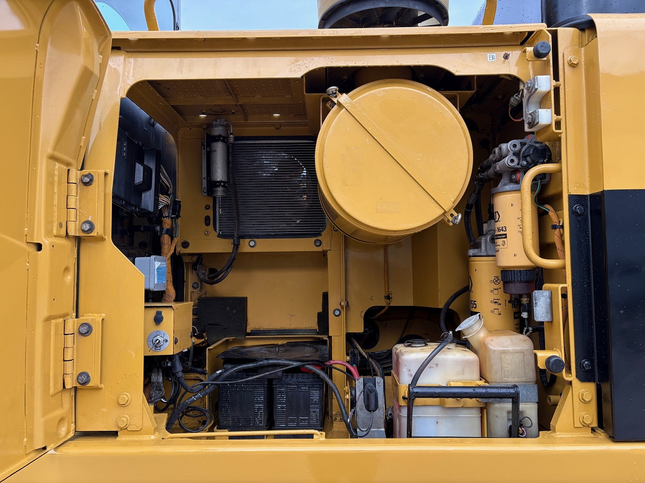 Pásové rýpadlo CATERPILLAR 345DL: obrázek 12 Pásové rýpadlo CATERPILLAR 345DL: obrázek 12