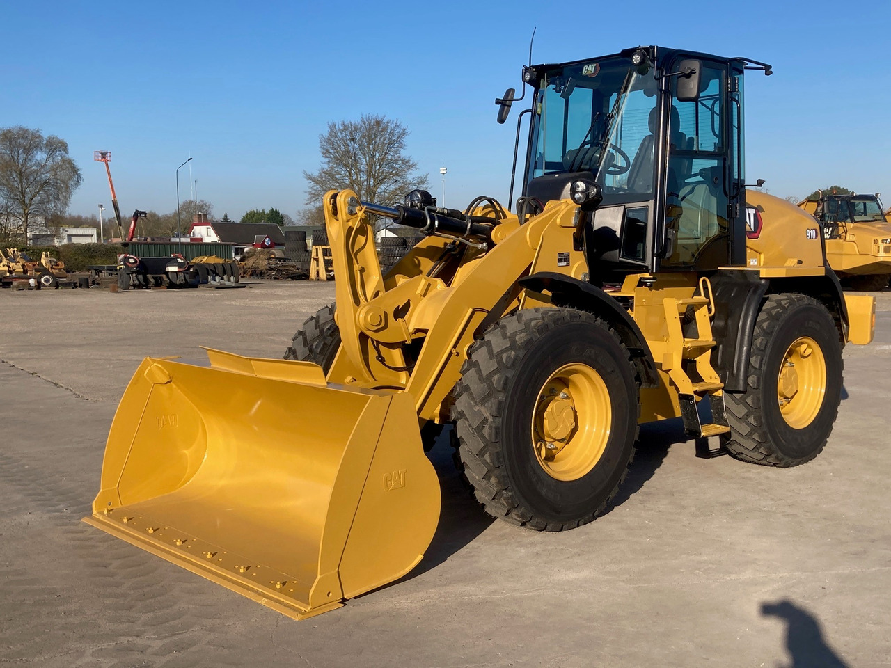 CATERPILLAR 910 - Kolový nakladač: obrázek 3 CATERPILLAR 910 - Kolový nakladač: obrázek 3