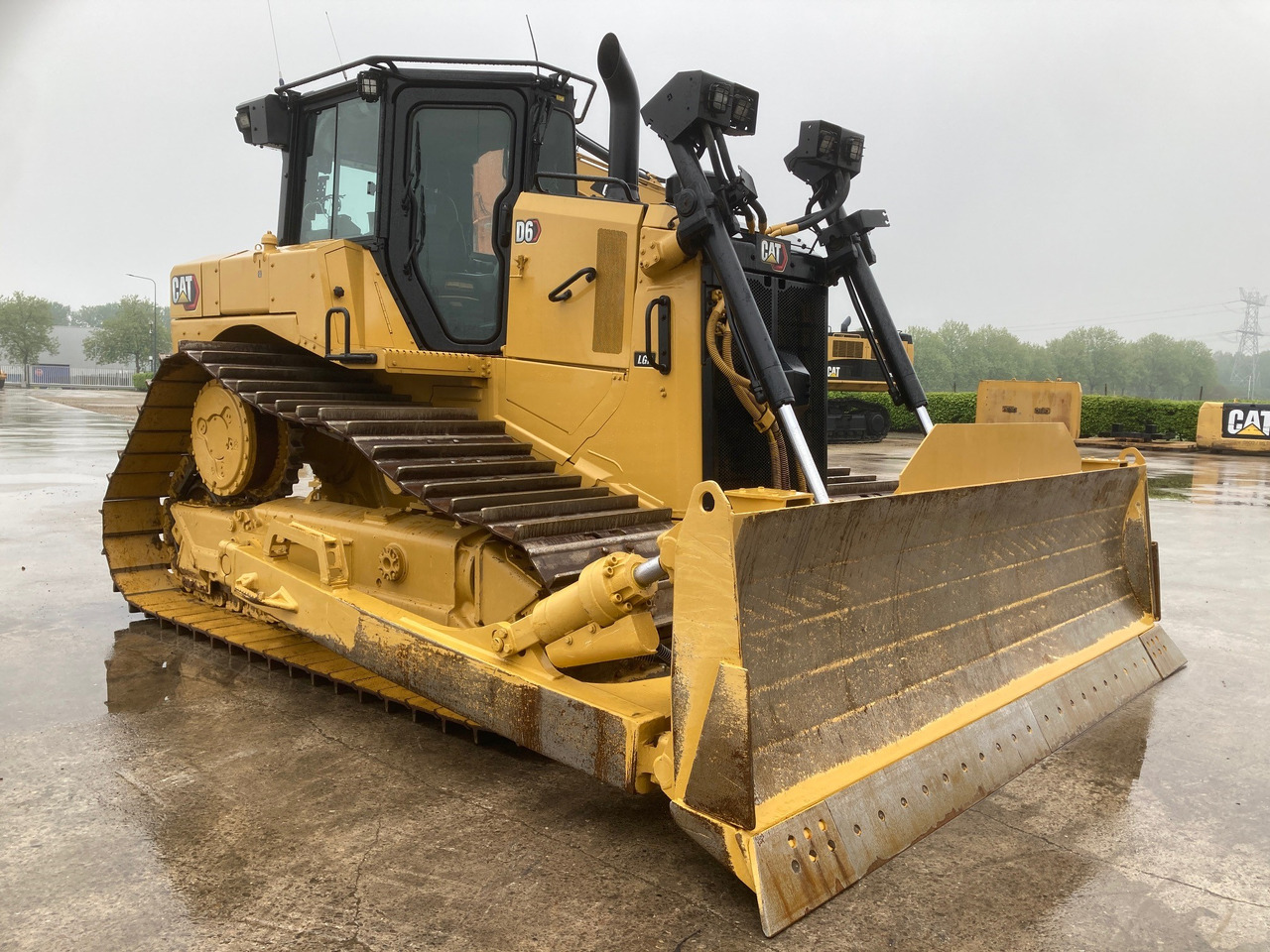 CATERPILLAR D6 LGP - Buldozer: obrázek 4 CATERPILLAR D6 LGP - Buldozer: obrázek 4