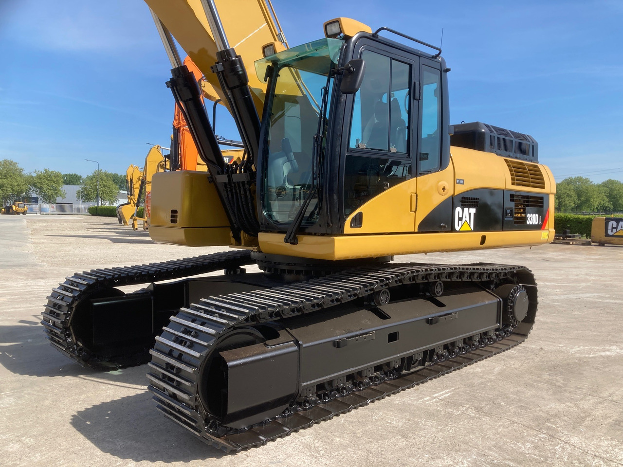 Caterpillar 330DL - Pásové rýpadlo: obrázek 2 Caterpillar 330DL - Pásové rýpadlo: obrázek 2
