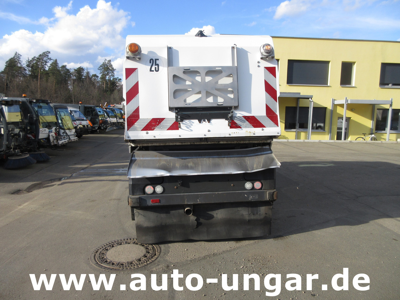 Bucher CityCat CC 5006 FPT Euro 6 Diesel Kehrmaschine 5m³ 4-Rad-Lenkung - Zametací vůz: obrázek 5 Bucher CityCat CC 5006 FPT Euro 6 Diesel Kehrmaschine 5m³ 4-Rad-Lenkung - Zametací vůz: obrázek 5