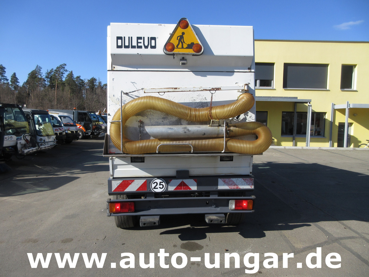 DULEVO 5000 City Hochentleerung Handsaugschlauch Frontbesen 4x4x4 - Zametací vůz: obrázek 4 DULEVO 5000 City Hochentleerung Handsaugschlauch Frontbesen 4x4x4 - Zametací vůz: obrázek 4