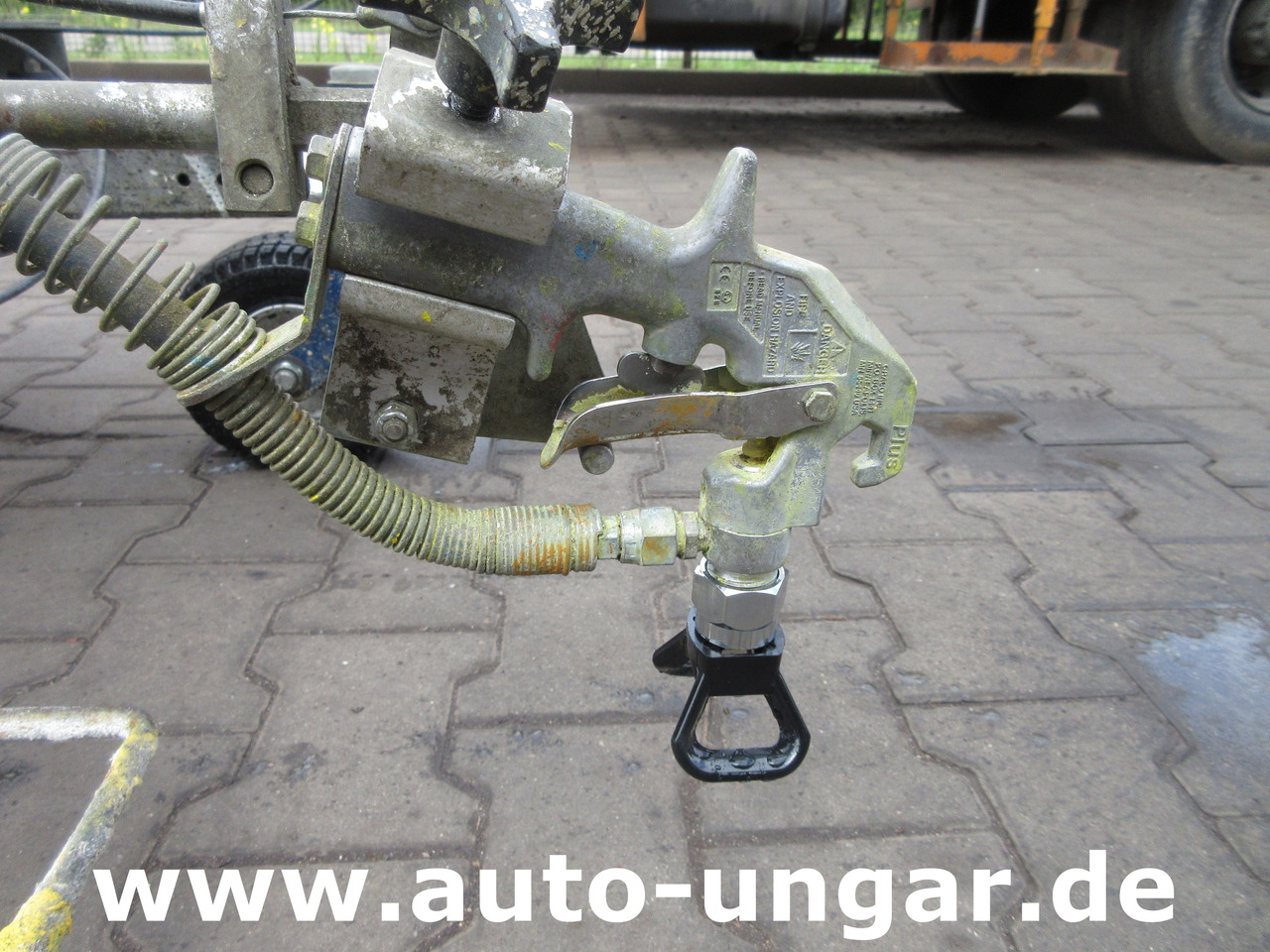 Graco LineLazer II 3900 Airless Roadmarking Machine Hofmann Markiermaschine - Technika pro ukládaní asfaltu: obrázek 3 Graco LineLazer II 3900 Airless Roadmarking Machine Hofmann Markiermaschine - Technika pro ukládaní asfaltu: obrázek 3