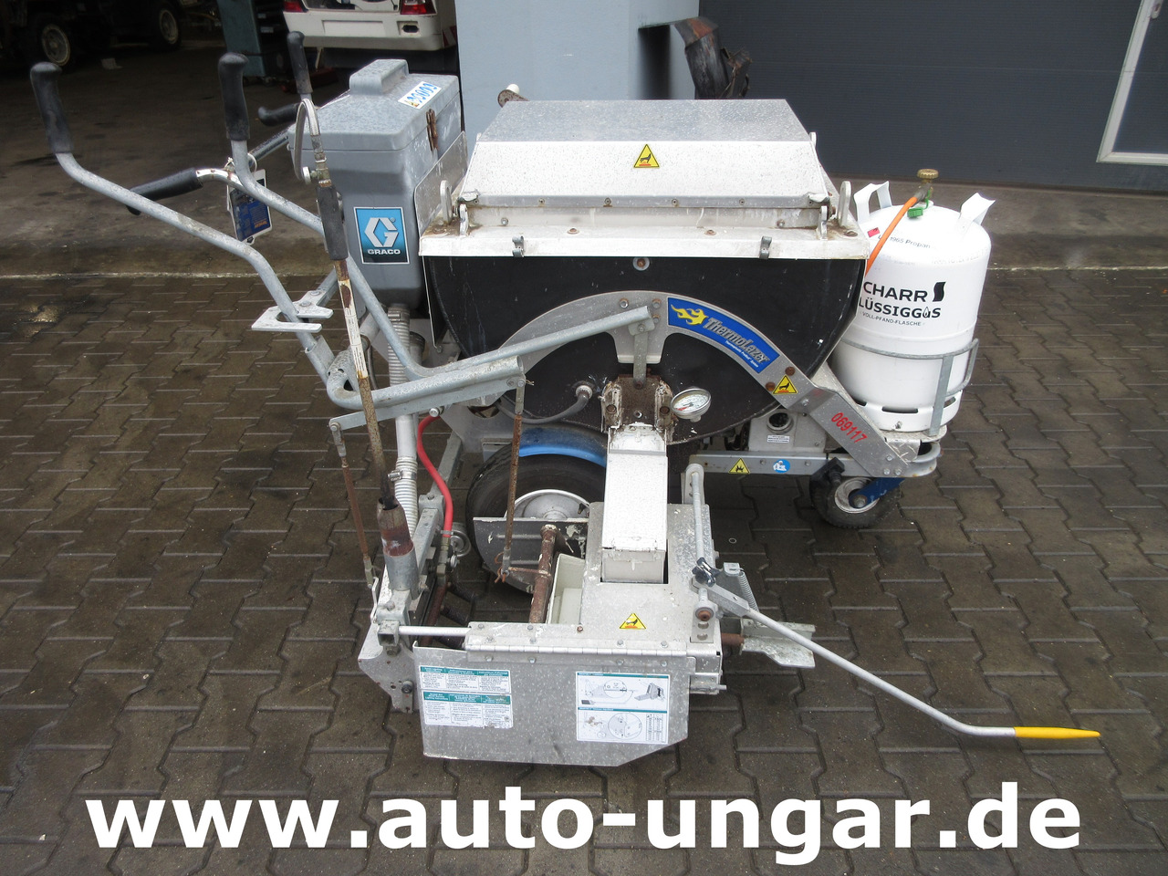 Graco ProMelt Thermolazer LineLazer 24H624 Baujahr 2022 Thermoplastic Roadmarking - Technika pro ukládaní asfaltu: obrázek 3 Graco ProMelt Thermolazer LineLazer 24H624 Baujahr 2022 Thermoplastic Roadmarking - Technika pro ukládaní asfaltu: obrázek 3