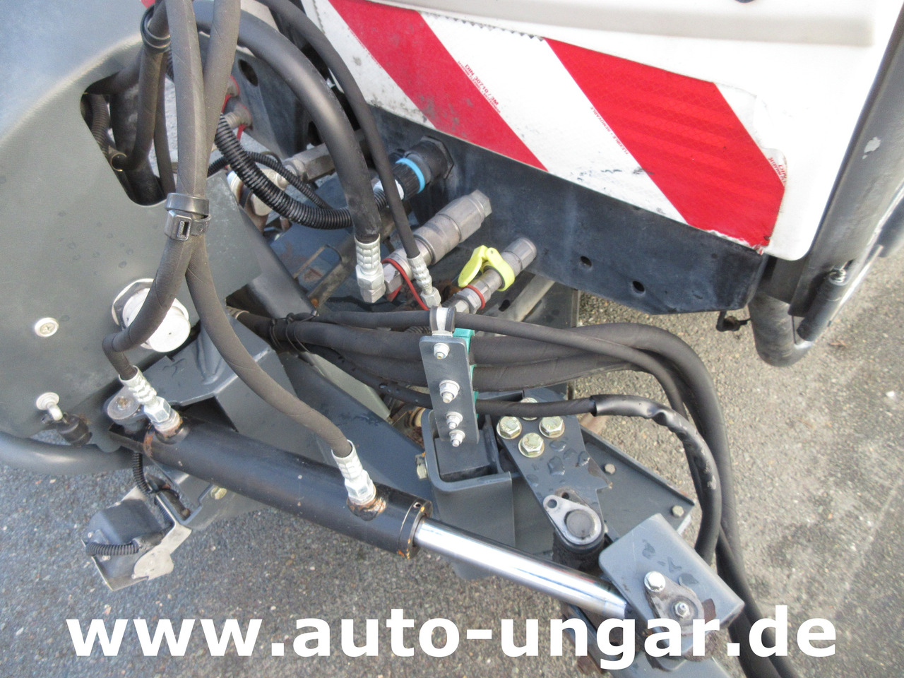 Hako CityMaster CM2000 2 Besen Baujahr 2015 Kehrmaschine 4-Rad-Lenkung - Zametací vůz: obrázek 5 Hako CityMaster CM2000 2 Besen Baujahr 2015 Kehrmaschine 4-Rad-Lenkung - Zametací vůz: obrázek 5