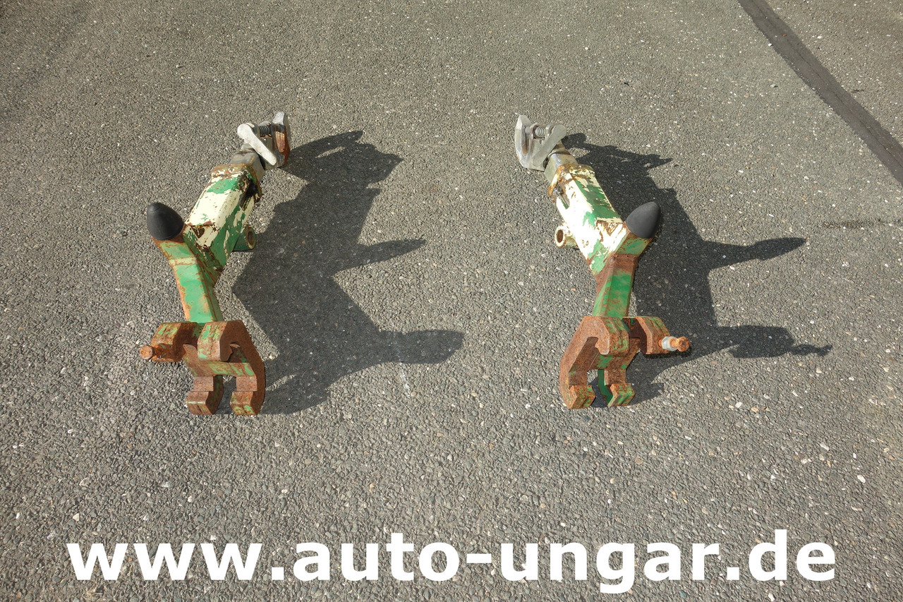 JOHN DEERE Traktor Unterlenker mit Fanghaken - Traktor: obrázek 3 JOHN DEERE Traktor Unterlenker mit Fanghaken - Traktor: obrázek 3