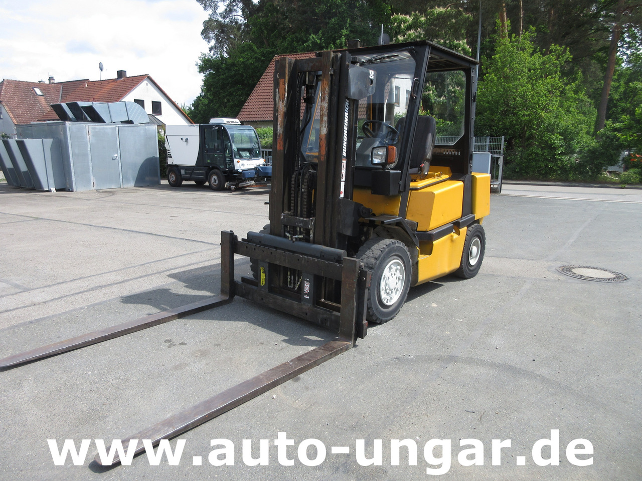JUNGHEINRICH DFG 40 Diesel Gabelstapler 4.000kg Freihub Steinbock Yale Still Boss - Dieselový vysokozdvižný vozík: obrázek 1 JUNGHEINRICH DFG 40 Diesel Gabelstapler 4.000kg Freihub Steinbock Yale Still Boss - Dieselový vysokozdvižný vozík: obrázek 1