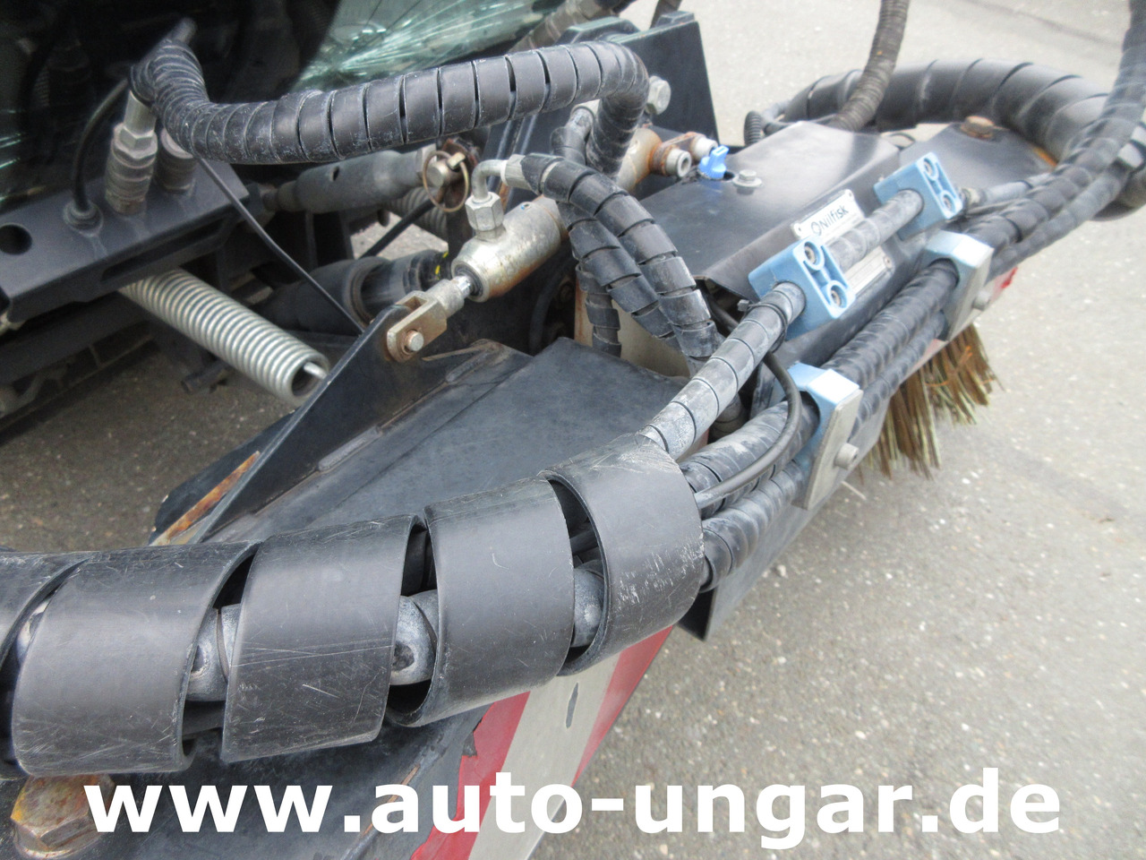 Nilfisk CR3500 CityRanger Schmidt Flexigo Multigo 4x4 Kehrmaschine Geräteträger - Zametací vůz: obrázek 5 Nilfisk CR3500 CityRanger Schmidt Flexigo Multigo 4x4 Kehrmaschine Geräteträger - Zametací vůz: obrázek 5