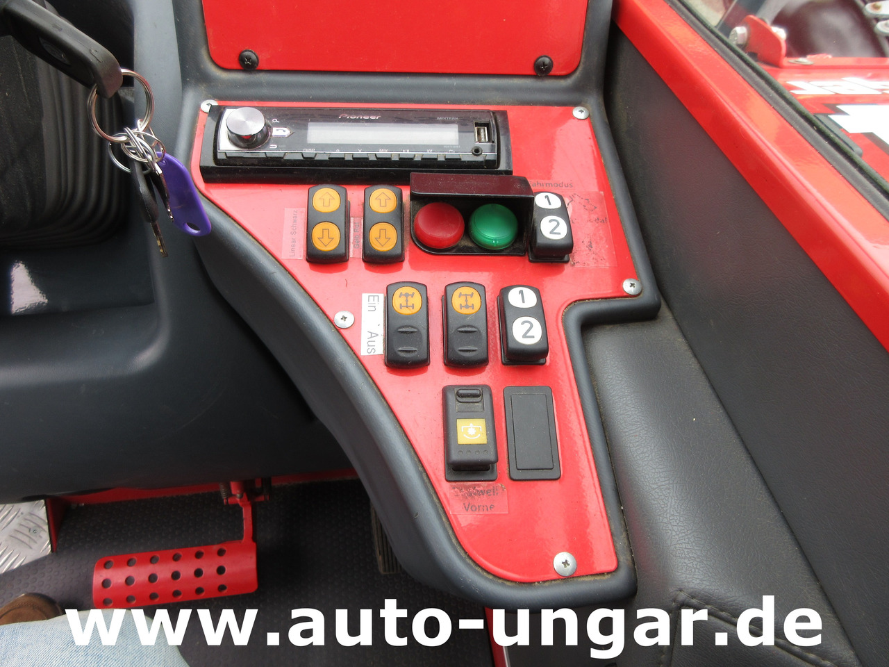 Příkopová sekačka Sauerburger Grip 4 - 75 Standard Hangschlepper Bergtraktot Aebi TT Reform Metrac: obrázek 11
